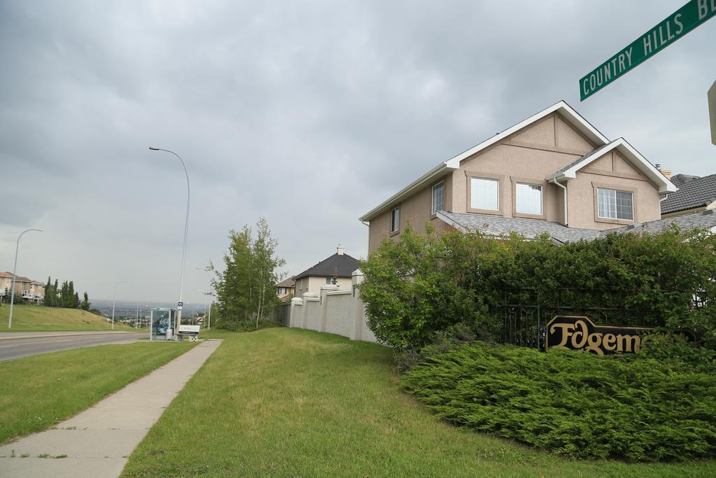 Ming'S Homestay Calgary Exterior photo